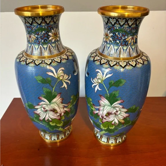 Pair of Mirrored Chinese Republic 中华人民共和国制造 Enamel Cloisonné Vases 1940s